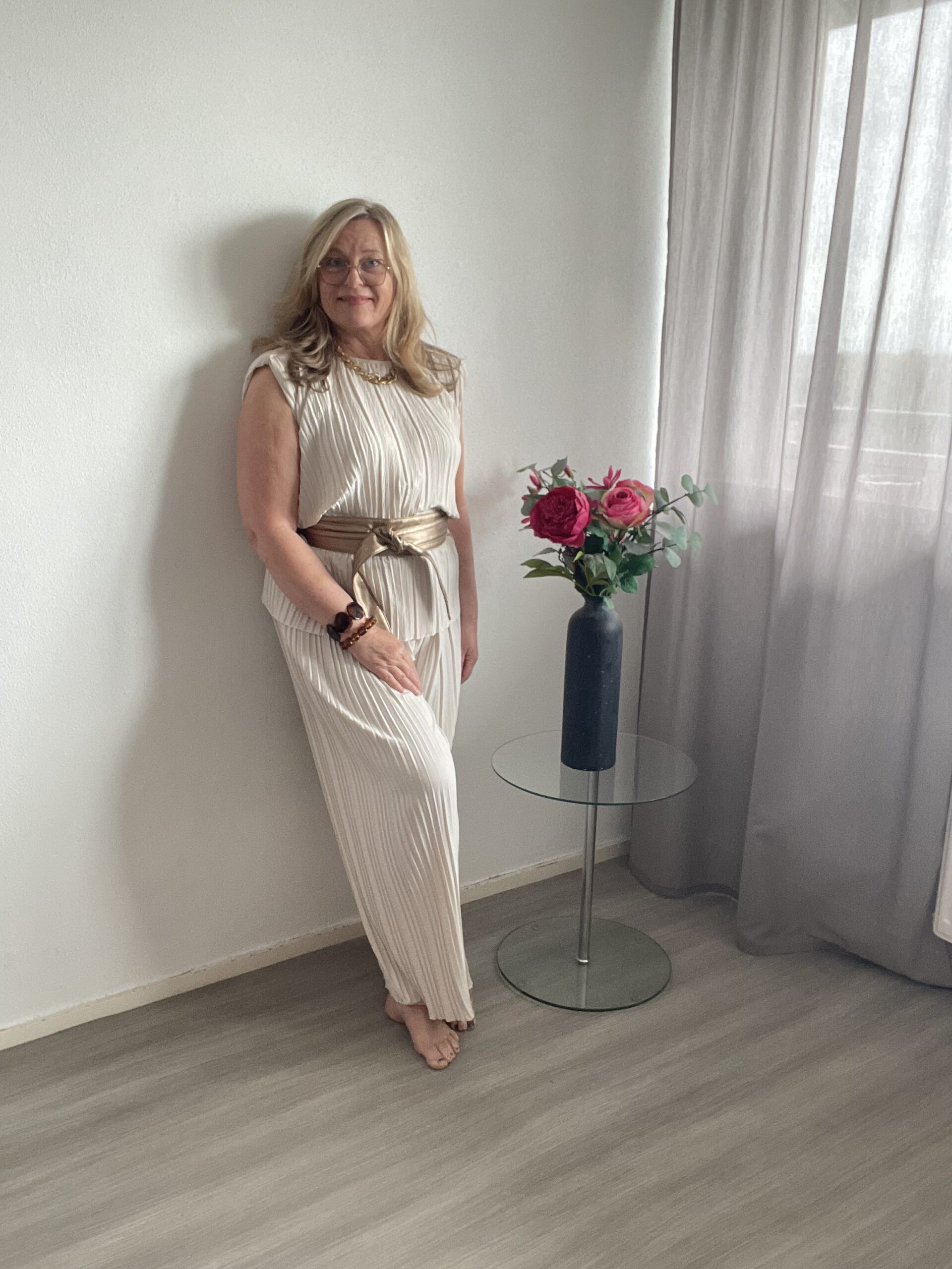 willeke 170626 a vrouw-in-yoga-pose-succes